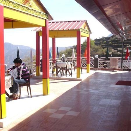 Hotel Crystal Palace Dhanaulti Exterior foto
